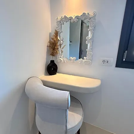 Denisa 3 *